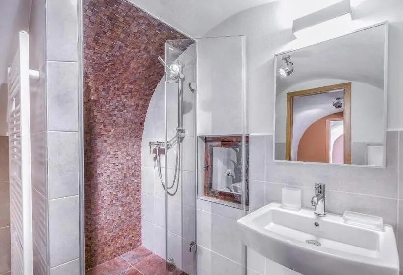 Huoneisto 1 Makuuhuone, Apartmany Chornitzeruv Dum