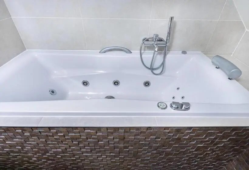 Superior-huoneisto 1 Makuuhuone, Apartmany Chornitzeruv Dum