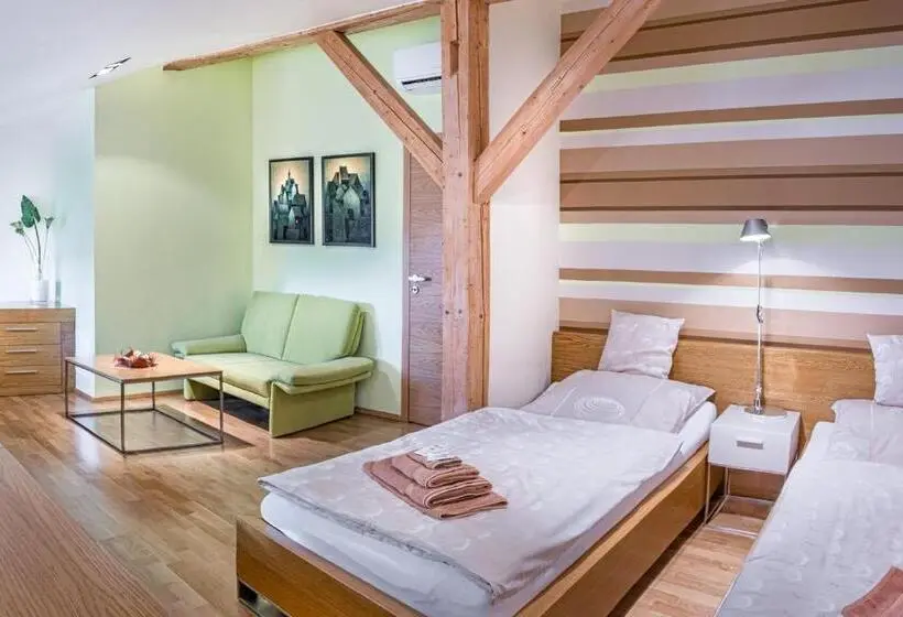 Superior-huoneisto 1 Makuuhuone, Apartmany Chornitzeruv Dum