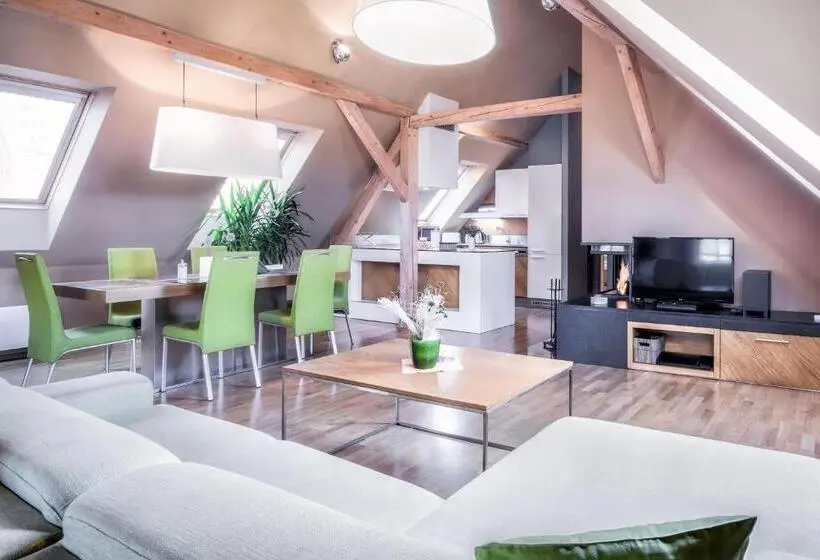 Superior-huoneisto 1 Makuuhuone, Apartmany Chornitzeruv Dum