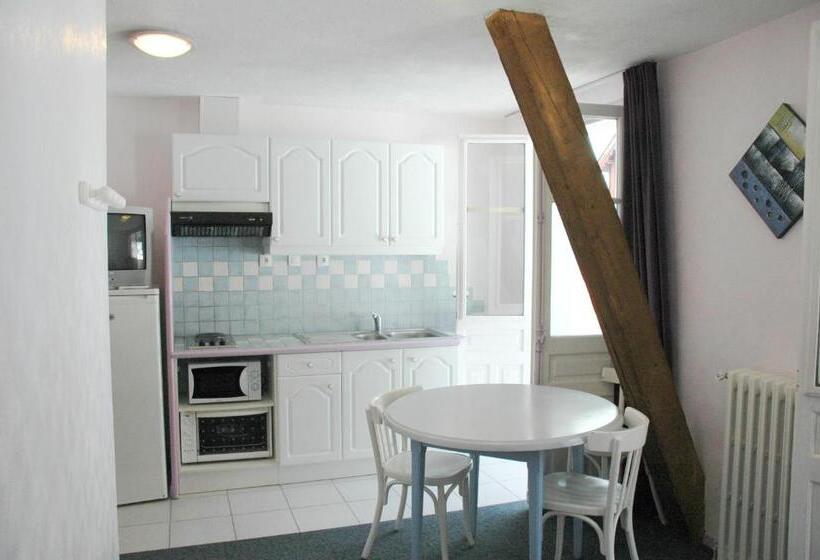 スタンダードスタジオ, Appart Le Chili  Quartier Thermal  Lit Fait