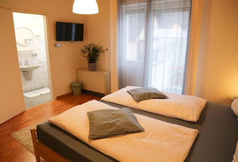 Номер Стандарт с Балконом, Cafe Konditorei Pension Sander