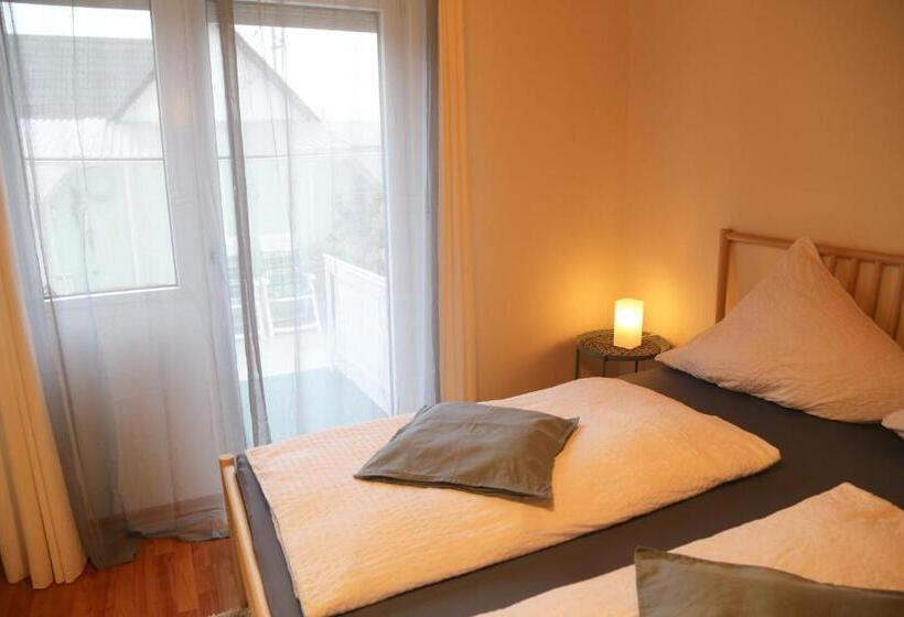 חדר סטנדרט עם מרפסת, Cafe Konditorei Pension Sander