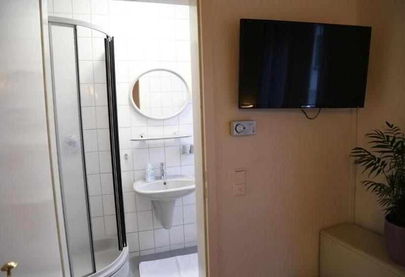 חדר סטנדרט עם מרפסת, Cafe Konditorei Pension Sander