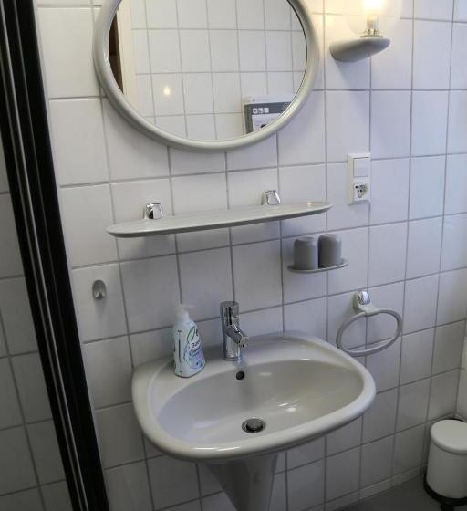 Номер Стандарт с Балконом, Cafe Konditorei Pension Sander