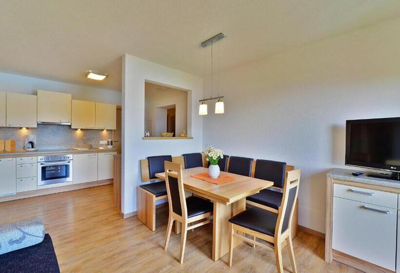 2 Bedrooms Apartment Lake View, Frühstückspension Götzfried Hof