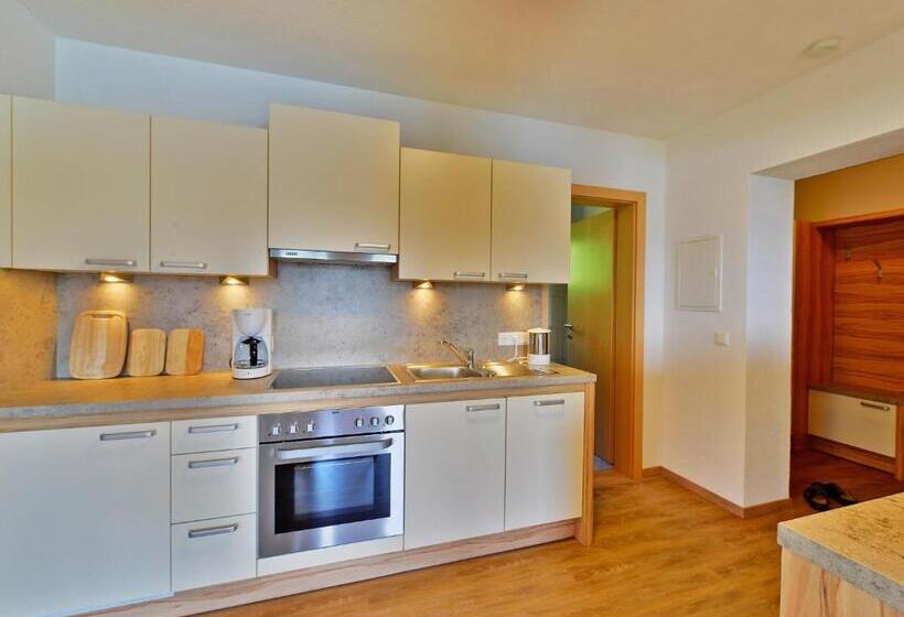 2 Bedrooms Apartment Lake View, Frühstückspension Götzfried Hof