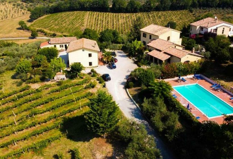 침실 1개 아파트, Cardinal Girolamo