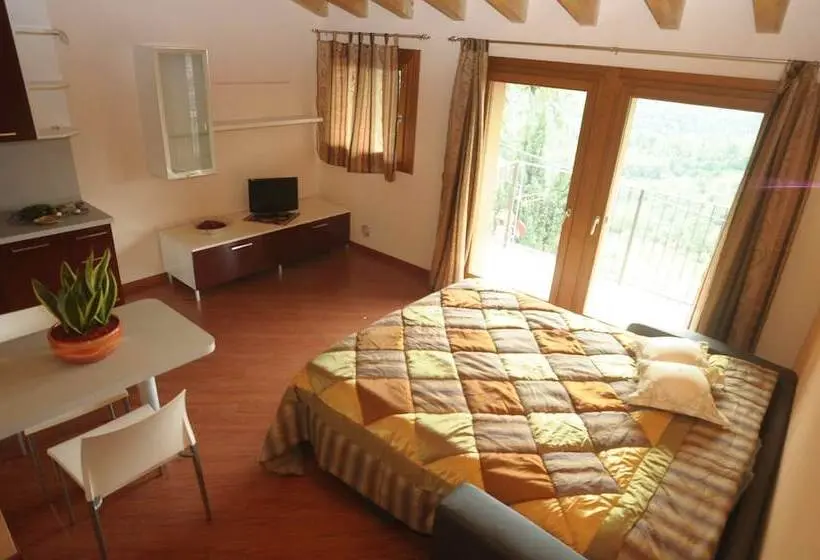 Standard Neljän Hengen Huone, La Marina Resort