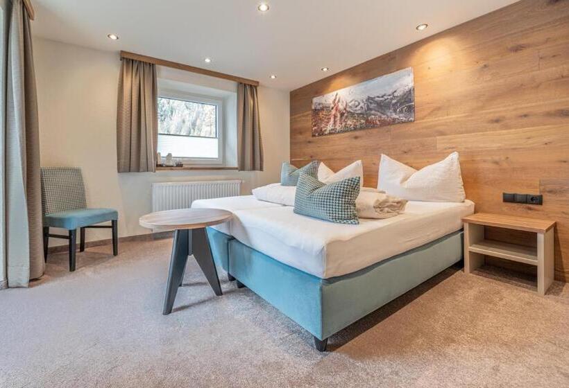 Номер Стандарт с Балконом, Garni ötztals & Aparts