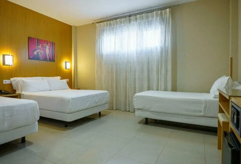スタンダード４人部屋, Hostal Acueducto Los Milagros