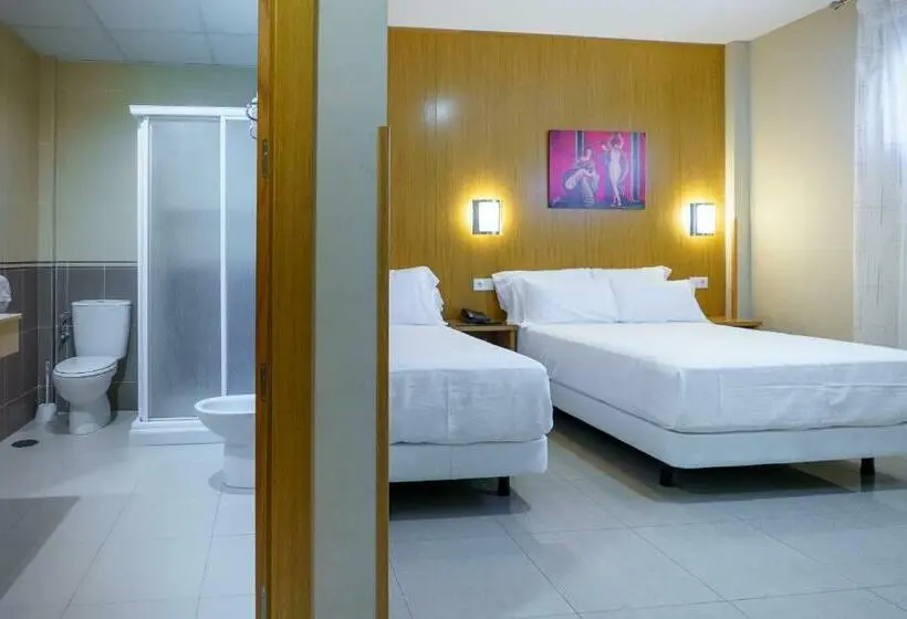 スタンダード４人部屋, Hostal Acueducto Los Milagros