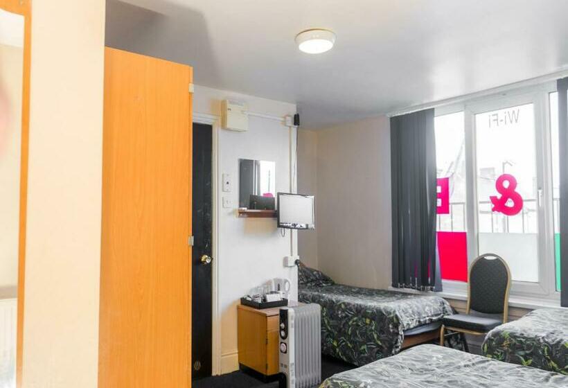 غرفة قياسية ثلاثية, La Tavola Calda