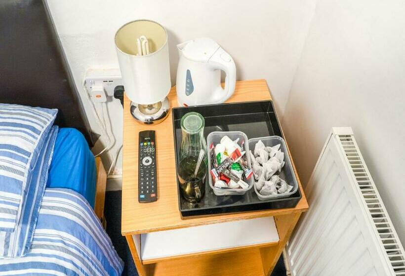 غرفة قياسية فردية, La Tavola Calda