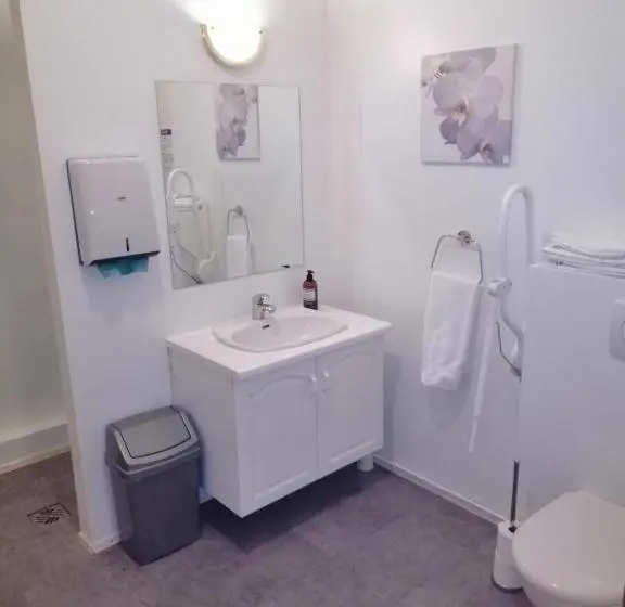 اتاق استاندارد چهارنفره با سرویس بهداشتی مشترک, Lyngás Guesthouse