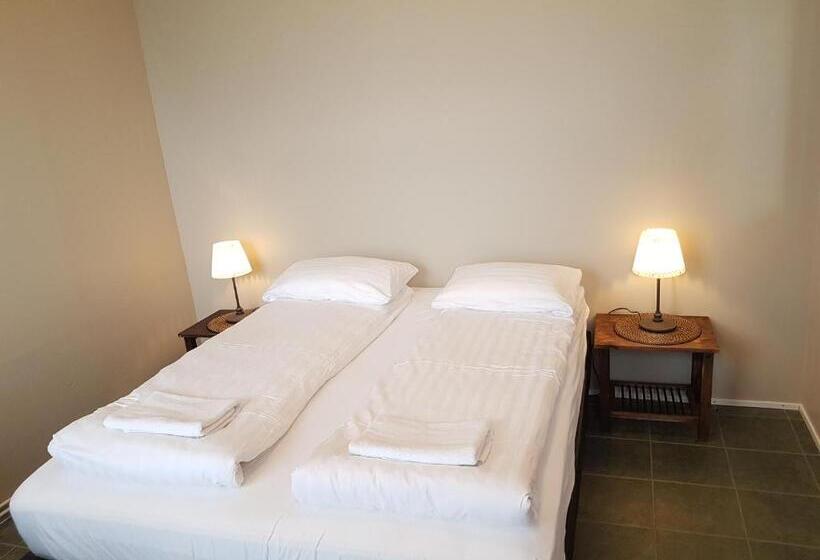 اتاق استاندارد با سرویس بهداشتی مشترک, Lyngás Guesthouse