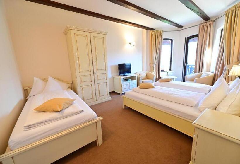 스탠다드 트리플 룸 테라스, Natura Family Resort