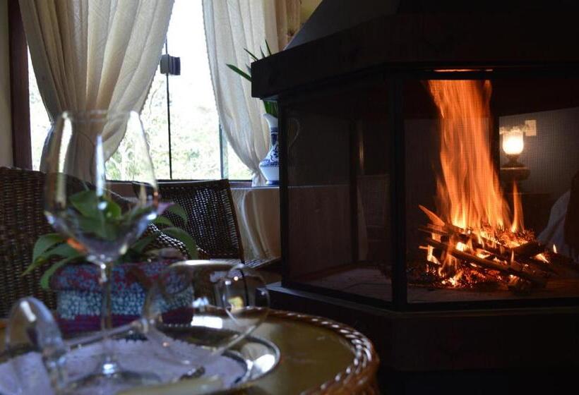 带花园景观的标准洋房, Pousada Recanto Do Pinheirão