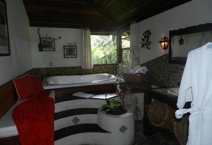 高级洋房, Pousada Recanto Do Pinheirão