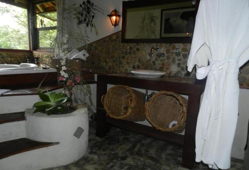 高级洋房, Pousada Recanto Do Pinheirão