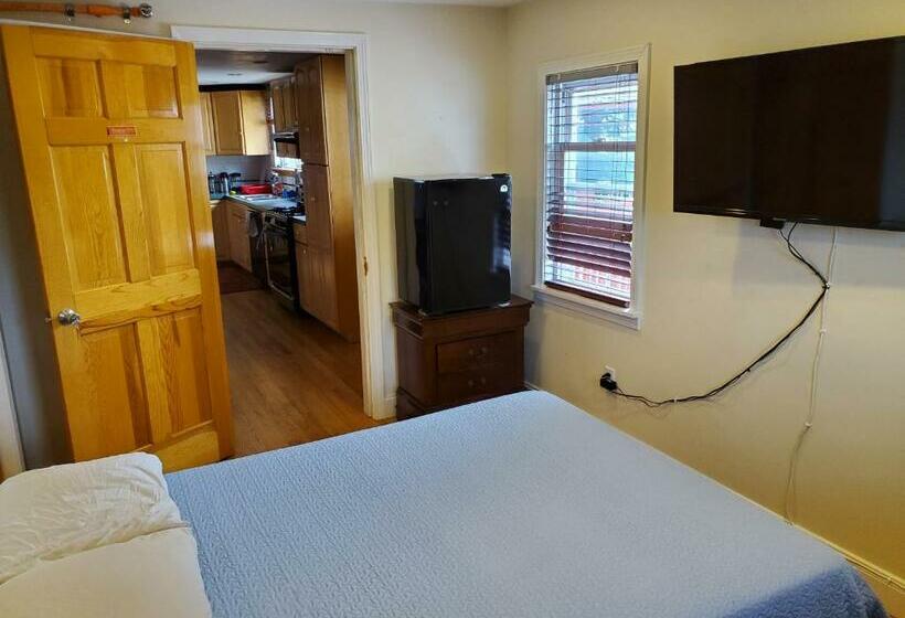 חדר סטנדרט, The Windsor Inn