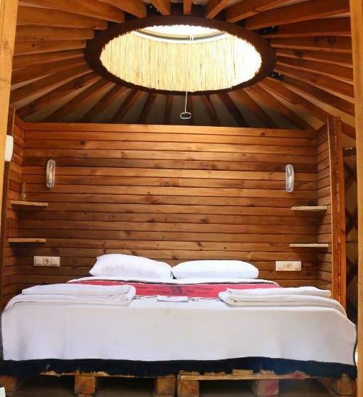 בקתה דלוקס, Chakra Beach Kabak