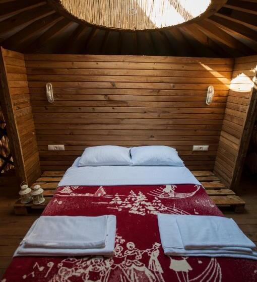 בקתה דלוקס, Chakra Beach Kabak