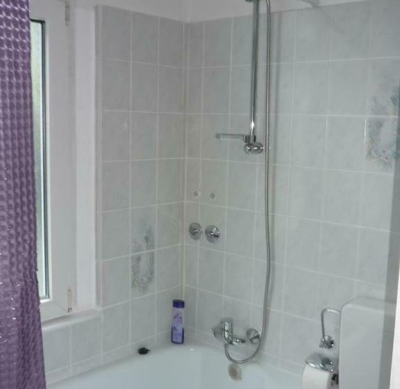 스탠다드 룸, An Der Fähre