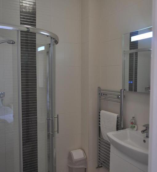 패밀리 룸, Avoncot Guest House