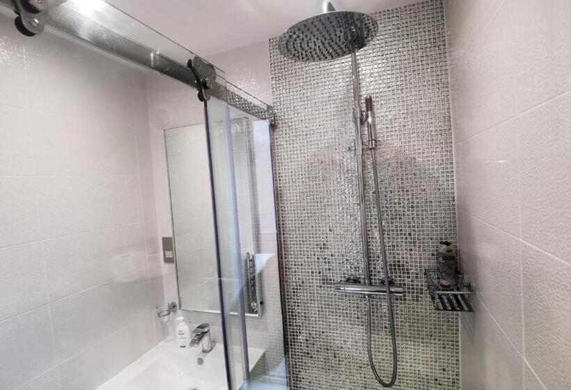 스위트, Avoncot Guest House