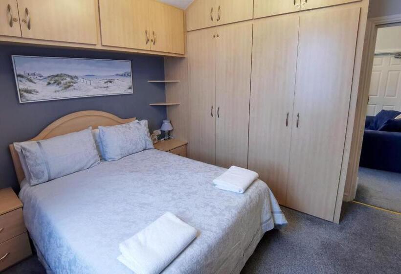 Люкс, Avoncot Guest House
