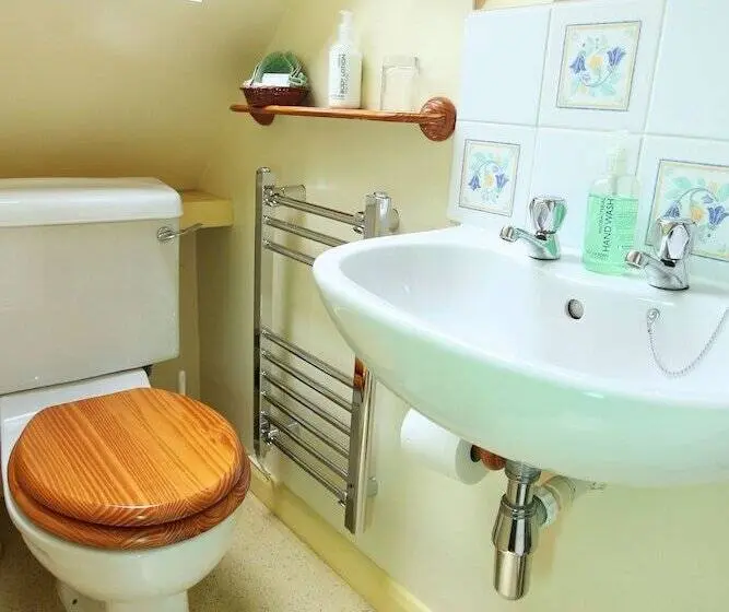 スタンダードシングルルーム, Cranston House