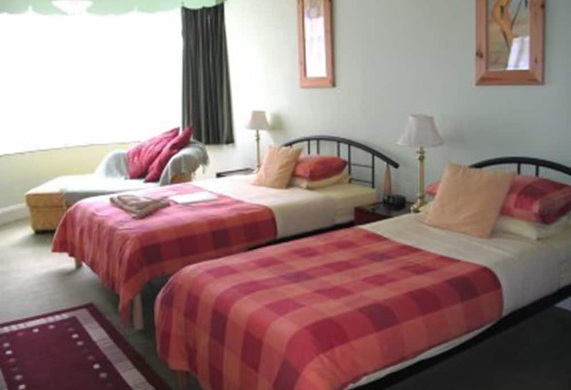 Номер Стандарт, Cranston House