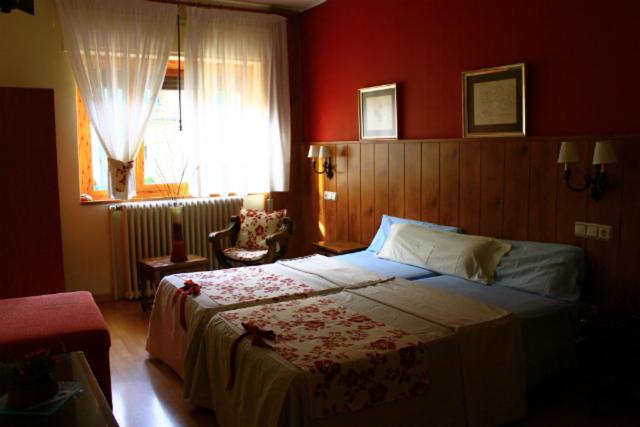 Номер Стандарт, Hostal Escartín