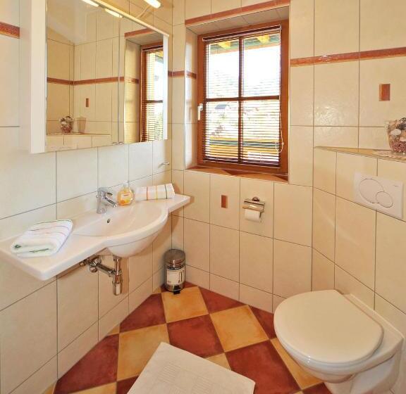 غرفة عائلية, Landhaus Ebner