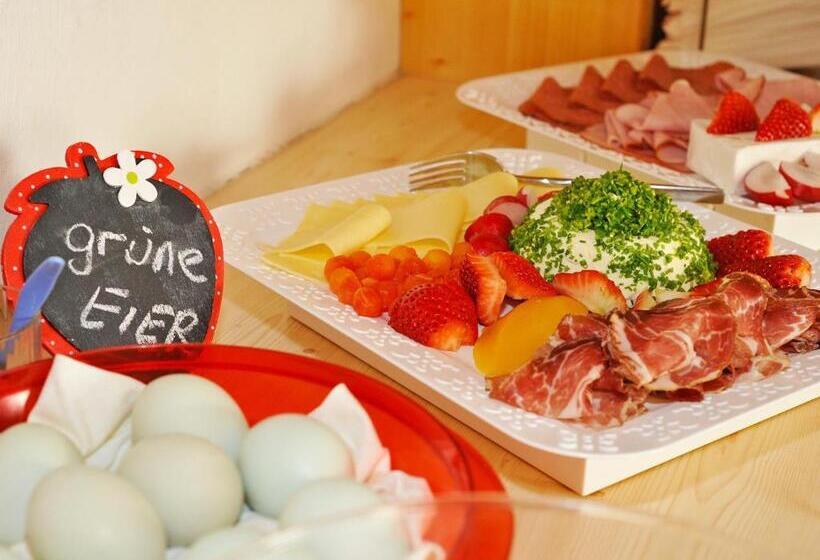 غرفة عائلية, Landhaus Ebner