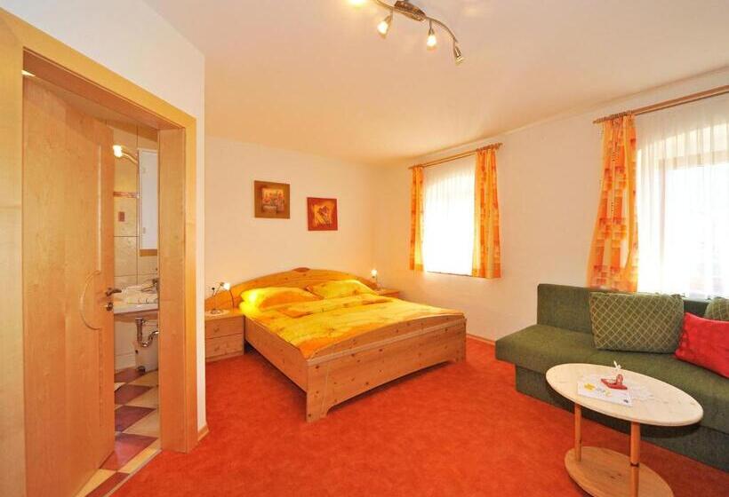 غرفة عائلية, Landhaus Ebner