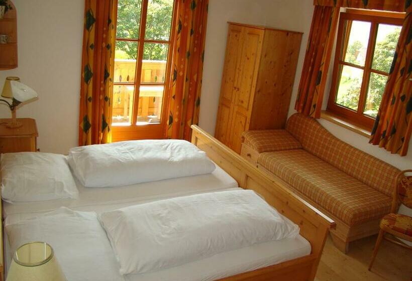 חדר משפחתי, Panoramahaus Steiner