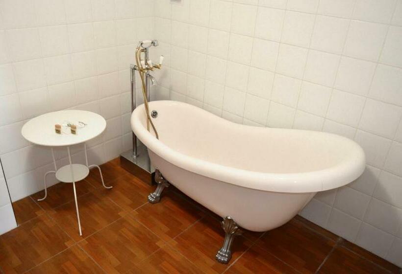 침실 1개 발코니 아파트, Sebastian U Hoffera