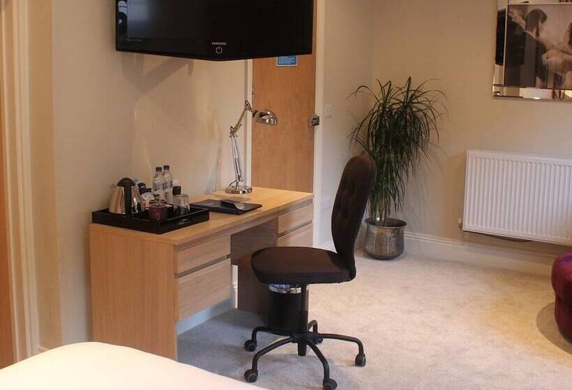 חדר סטנדרט, The Keep Boutique