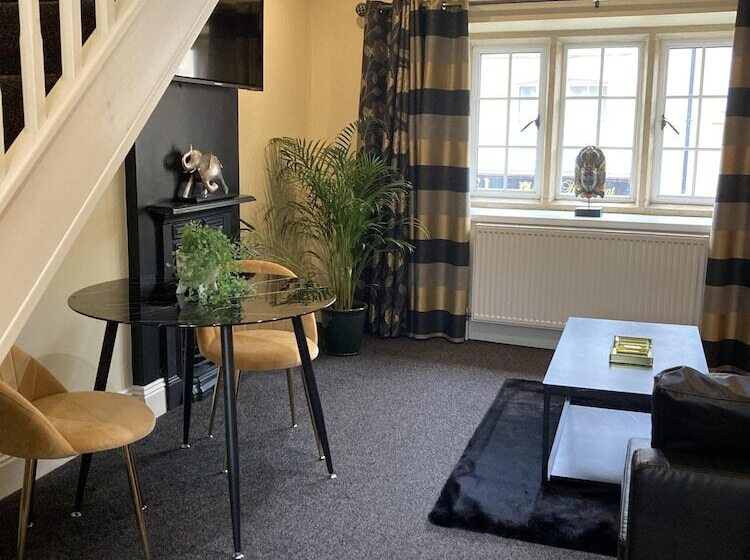 סוויטת דופלקס, The Keep Boutique