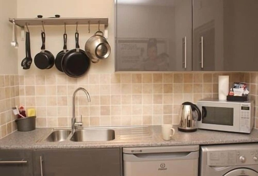 חדר סטודיו סטנדרד, The Keep Boutique