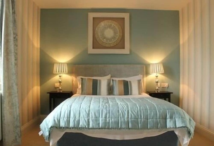 חדר סטודיו סטנדרד, The Keep Boutique