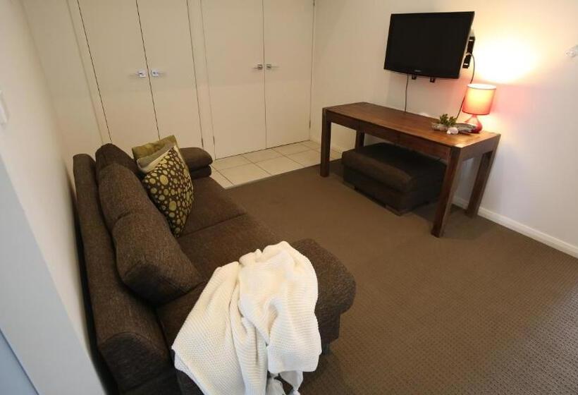 آپارتمان 2 خوابه با چشم‌انداز دریا, The Bay Apartments