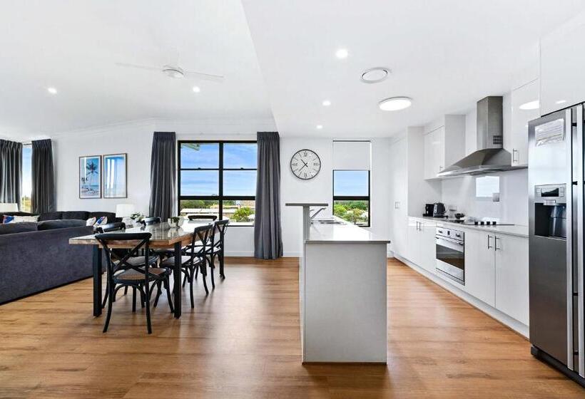 آپارتمان 2 خوابه با چشمانداز دریا, The Bay Apartments