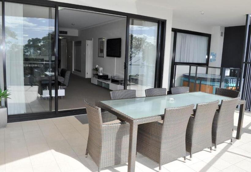 آپارتمان 2 خوابه, The Bay Apartments