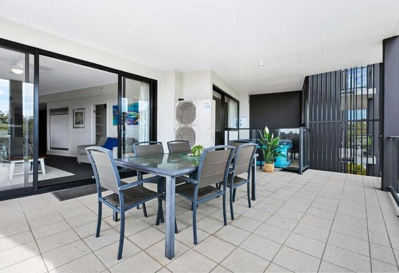 آپارتمان 3 خوابه با چشم‌انداز دریا, The Bay Apartments