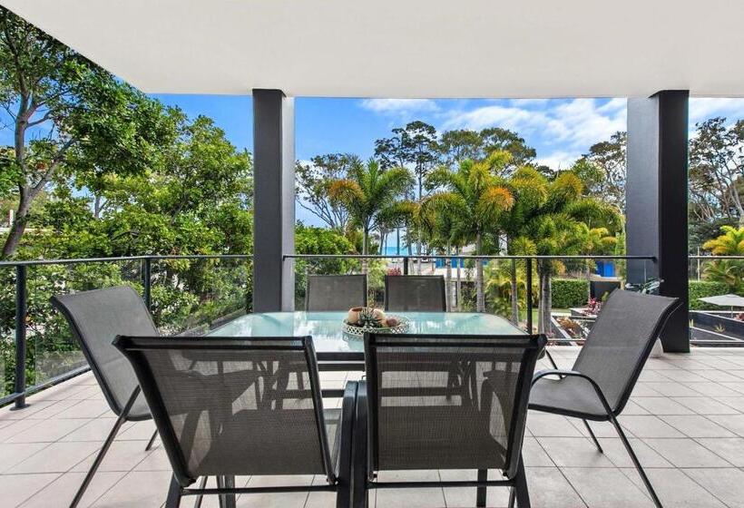 3 Bedroom Apartment Pool View, The Bay Apartments