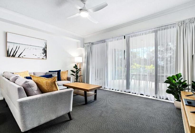 آپارتمان 1 خوابه با چشم‌انداز استخر, The Bay Apartments