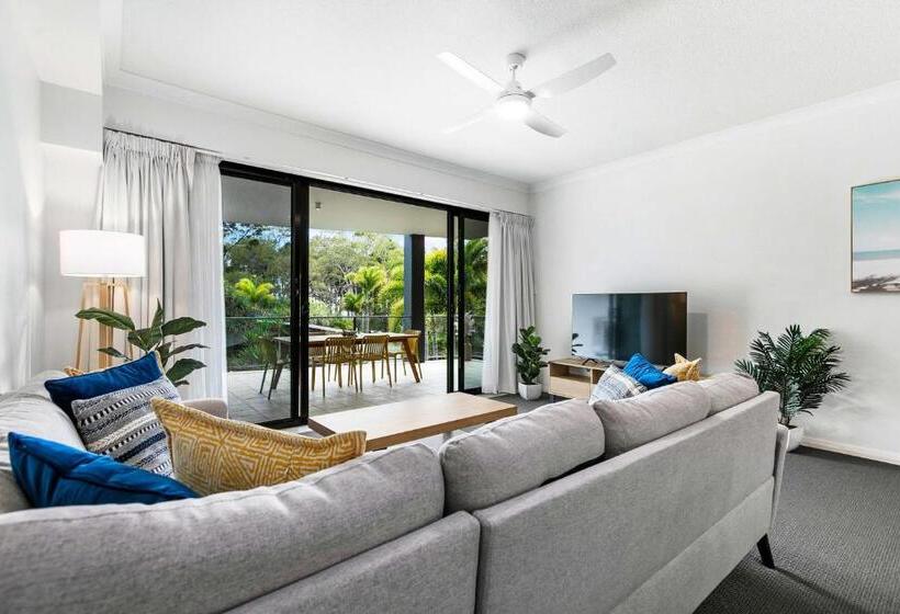 3 Bedroom Apartment Pool View, The Bay Apartments